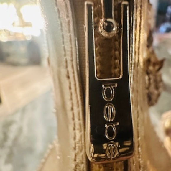 BEBE DECORATIVE BUTTON DESIGN CORK WEDGE ANKLE STRAP HEELS SIZE 8 - Picture 11 of 16